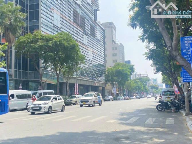 Siêu Vip mặt tiền Nguyễn Cư Trinh,Quận 1. DT: 25x30m. CTXD: 2 hầm 12 tầng. Giá 490 tỷ.