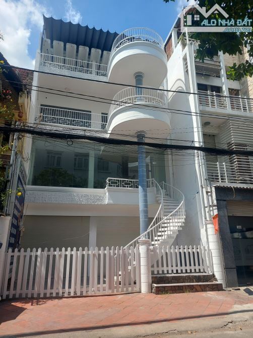🏡 Nhà mặt tiền Bàu Cát 1, Q.Tân Bình,  8x25m, 4 tầng, giá chỉ 67 triệu