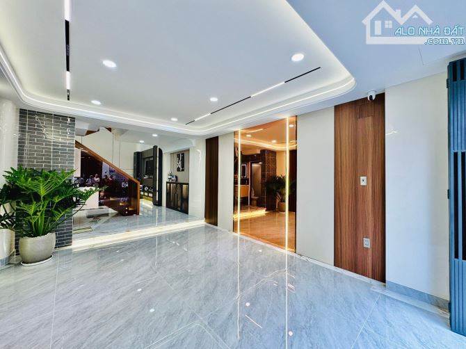 Nhà 4 Tầng , 80m2, 4 Phòng Ngủ, Sổ Đẹp, Gần Đường Lê Văn Sỹ - Huỳnh Văn Bánh