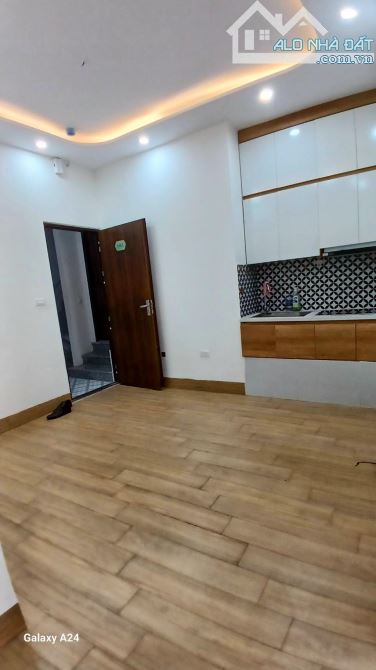 Bán căn hộ 2 ngủ CCMN ngõ 48 Xuân La Tây Hồ, full nội thất, HĐMB