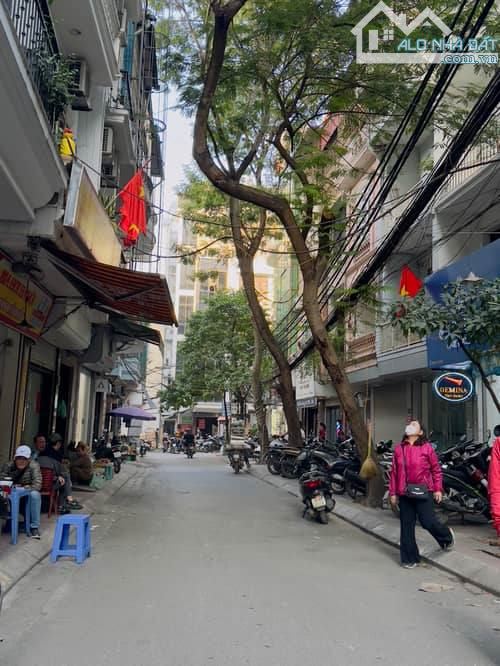 Bán nhà mặt ngõ La Thành, Phân lô, ô tô tránh, vỉa hè, kinh doanh, dt 39m, 6 tầng, mt 5,4m