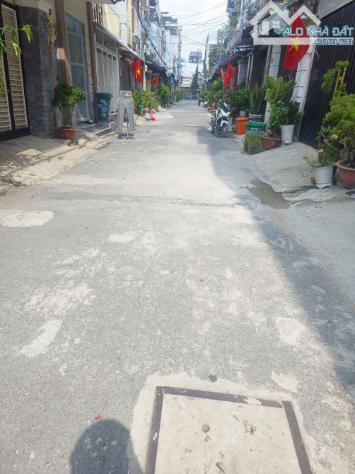 Nhà 3 tầng Hẻm tải tránh VƯỜN LÀI phường AN PHÚ ĐÔNG Q12.dt 63m²(4mx15,5m)💰 4,650 tỷ