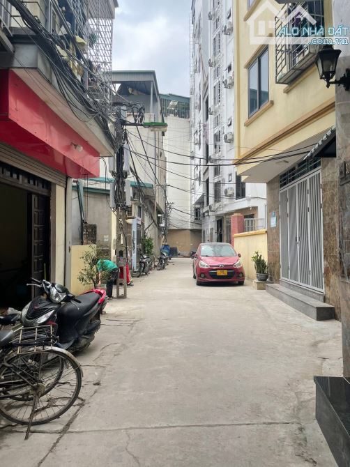 Bán nhà phố Ngô sỹ Liên - 30mx5T - 5,9 tỷ - nhà đẹp,chắc chắn -full nội thất