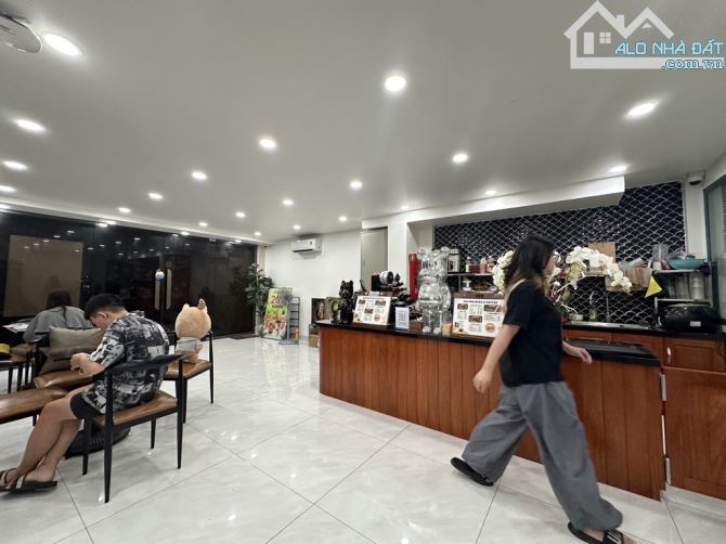 Bán CHDV ngay ĐH VĂN LANG, GÒ VẤP. Hơn 26phòng dòng tiền 160tr/t, 29,5 tỷ 140M2 ngang 10M