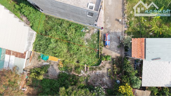 Bán lô góc 2 mặt tiền view sông thoáng mát cực hiếm, không còn lô tương tự.