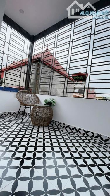 Bán nhà 3 tầng sạch đẹp ngõ 185 Tôn Đức Thắng