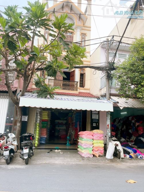 MẶT TIỀN 4 TẦNG PHÚ THỌ HOÀ - KINH DOANH CỰC ĐỈNH - NGANG 5M - 88m² - NGỘP BANK CHỈ 17 TỶ