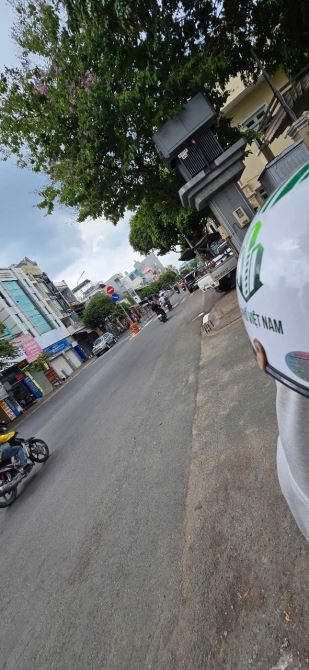 14.5 tỷ Nhà đẹp như villa – có hồ bơi – Gò Vấp – gần sân bay