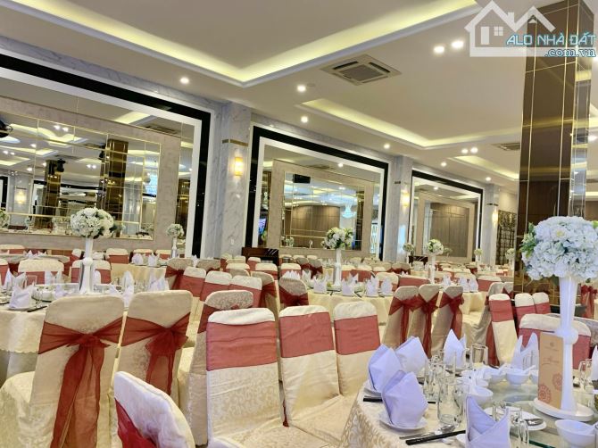 Cho thuê mặt bằng kinh doanh gần 2000m2 mặt tiền QL 1A long bình gần kcn amata giá tốt