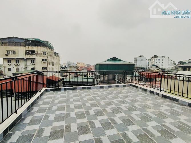 Bán Nhà Dân BỒ ĐỀ!! GẦN CẦU CHƯƠNG DƯƠNG - Mt HƠN 5m - 7 Tầng Thang Máy