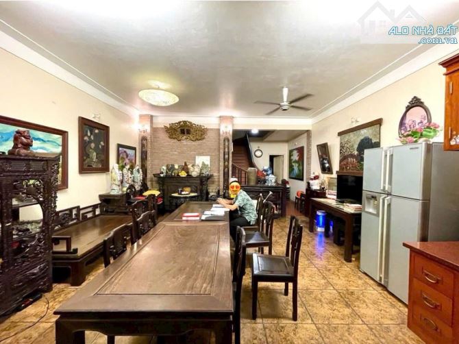 BÁN NHÀ Ngõ 267 Hoàng Hoa Thám, Ba Đình, DT 80m, 4 Tầng, MT 5,6m, 🧧Gia 19,8 tỷ