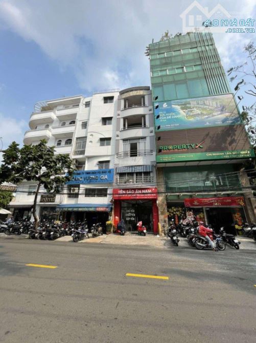 Siêu hiếm chỉ 65 tỷ sở hữu ngay 2 căn nhà MT đường Hai Bà Trưng, P. 8, Quận 3