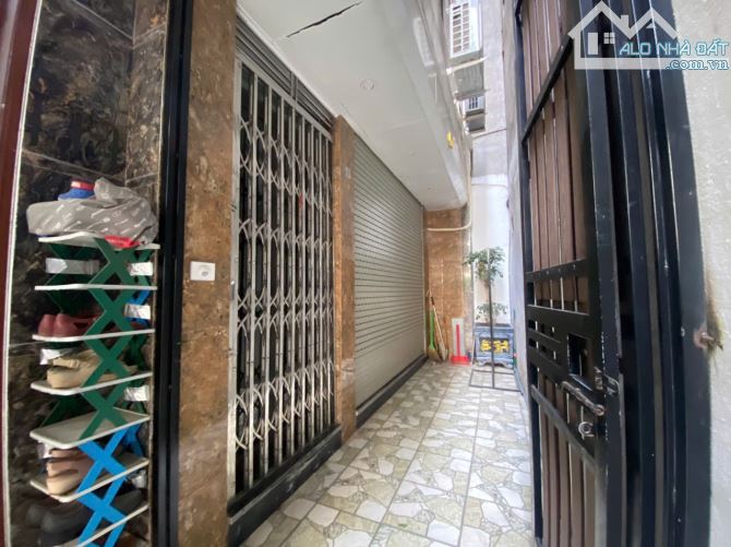 NHÀ ĐẸP – TT CẦU GIẤY  – GẦN CÁC TRƯỜNG ĐẠI HỌC LỚN – MẶT TIỀN 5M - SỔ NỞ HẬU - 9,9 TỶ