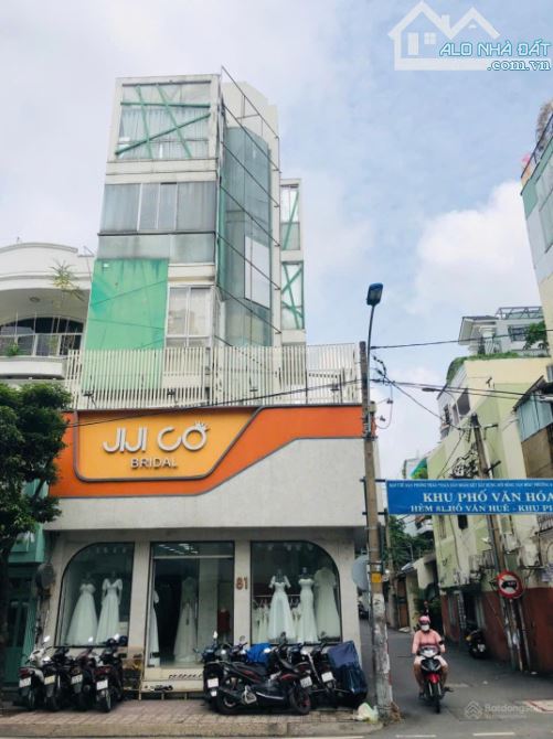 Góc 2 MT - Nguyễn Đình Chiểu & Hẻm xe hơi, P4, Q3 - DT 6.8 x 20m - 6 Tầng - HĐT 250Tr/Th