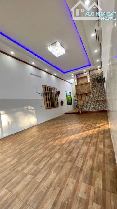 BÁN NHÀ MT LÝ THÁI TỔ (5x30) THUẬN LỢI KINH DOANH NẰM NGAY TRUNG TÂM