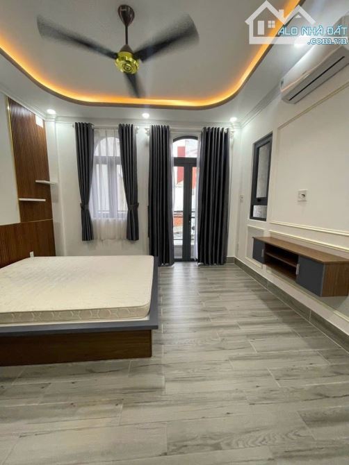 Trung tâm Phú Nhuận, phố ẩm thực Phan Xích Long  36m2 , 4 tầng, 3,2m X 11,5m chỉ có 7,5 tỷ