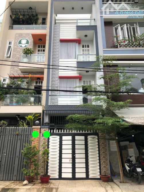 Chỉ 16.5 tỷ mặt tiền gần ngay Cư Xá Bắc Hải, Q10 - 4.5x27m, nhà 3 lầu cứng. Vị trí vàng