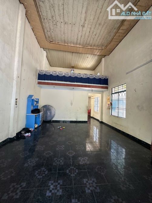🎉🎉GIẬT MÌNH! Nhà Cấp 4 Góc 2 Mặt Tiền – Sát Biển Nguyễn Tất Thành – Chỉ Hơn 4 Tỷ