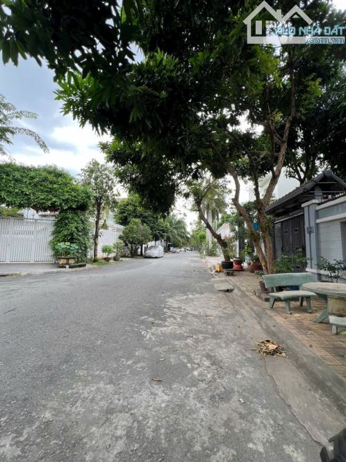 Rẻ! Giảm 3 tỷ-DT 18x20m góc 2MT khu compound Đặng Thùy Trâm - Bình Lợi view sông Sài Gòn