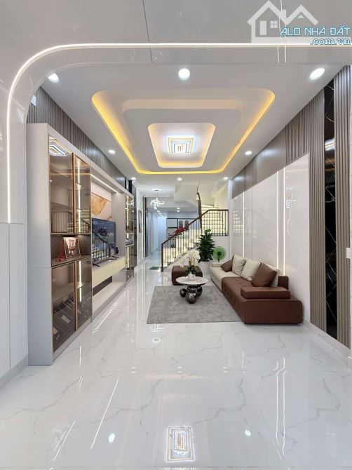 Bán nhà 2 tầng mới hiện đại,sát mặt tiền Trương Thị Hoa. 4x20m. HXH. Giá 6,25 tỷ tl