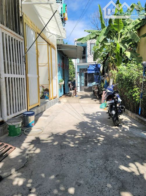 BÁN GẤP NHÀ XUÂN THỚI THƯỢNG, HÓC MÔN – 2 TẦNG – GẦN QL22 – SHR– CHỈ 860 TRIỆU