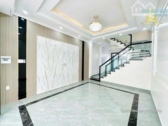 Dãy 6 căn nhà cực đẹp có sân cổng cạnh chợ 208 phường Hùng Vương, Hồng Bàng chỉ từ 2,7 tỷ