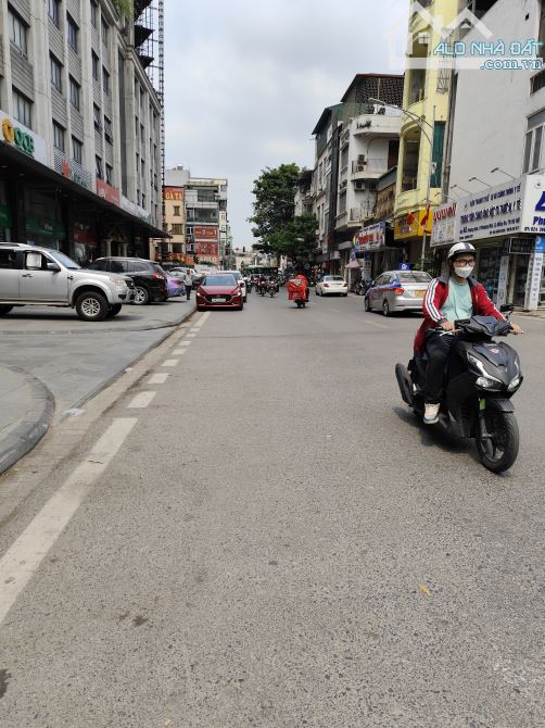 MẢNH ĐẤT VÀNG PHỐ TÂN MAI-HOÀNG MAI-VỈA HÈ RỘNG-OTTO TẢI TRÁNH-DT66m2 MT3.3 GIÁ 13.2 TỶ