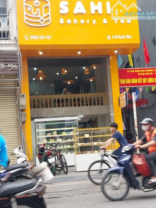Bán Mặt Phố Bạch Mai 80m2, Mặt tiền Rộng - Kinh Doanh, Vỉa hè đá bóng chỉ hơn 25 tỷ
