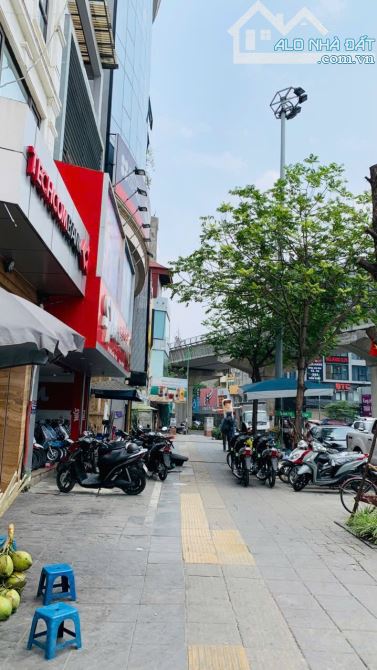 SIÊU RẺ BIỆT THỰ 70M2, TRUNG TÂM CẤU GIẤY, 6N, 5VS, Ô TÔ, NHỈNH 20 TỶ
