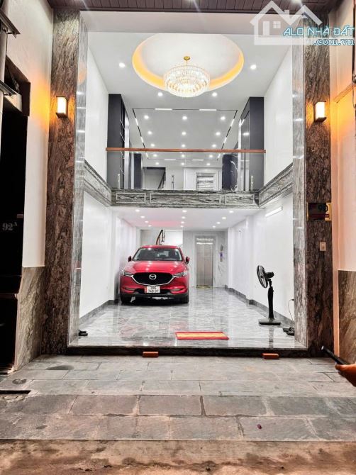Siêu phẩm 6 tầng thang máy gara ô tô kinh doanh 50m2