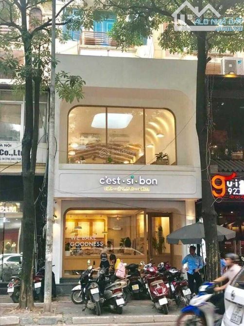 CHO THUÊ NHÀ MẶT PHỐ HÀO NAM DT: 60m2*2 tầng - MT: 5m