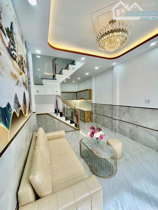 bán gấp nhà phường tân tạo a mới như hình tặng nội thất