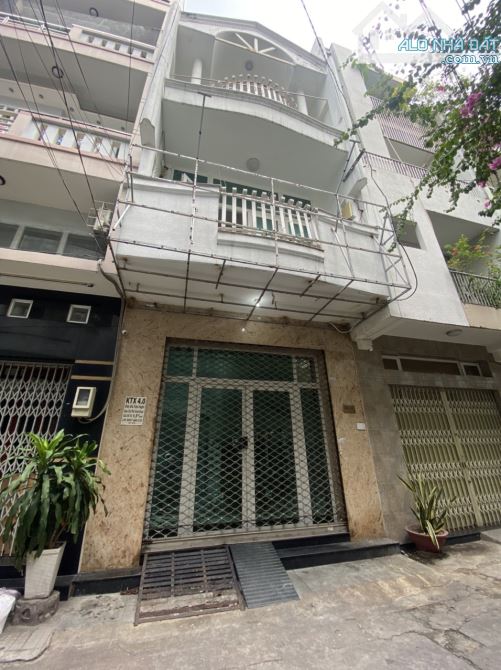 Bán nhà 4 tầng 4.5x14m nhựa 6m Sư Vạn Hạnh Quận 10 đang cho thuê 28tr/th. Giá 16.5 tỷ