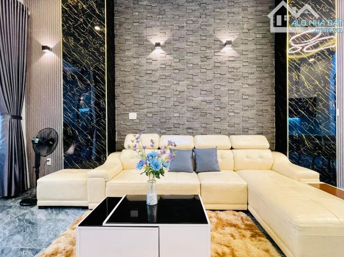 🌟 VỊ TRÍ ĐỘC TÔN – HÀNG XÓM DOANH NHÂN – ĐINH TIÊN HOÀNG – 66M² – 4 TẦNG – CHỈ 10.8TỶ