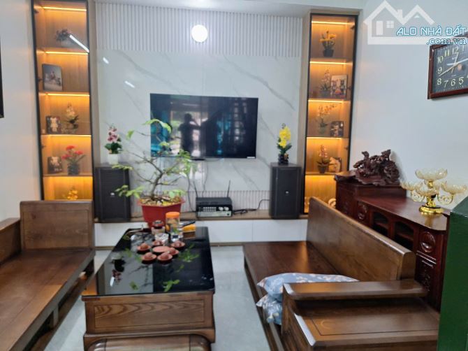Bán nhà Phúc Lợi,Long Biên,ô tô 10m dân xây 42m2*4tầng nhỉnh 5 tỷ