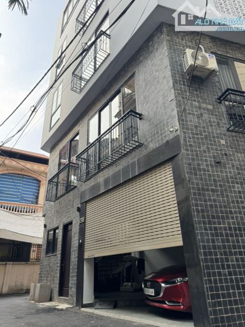 TT LONG BIÊN - PHỐ NGUYỄN VĂN CỪ - NHÀ DÂN XÂY , 3 THOÁNG , MỚI SIÊU ĐẸP - OTO VÀO NHÀ