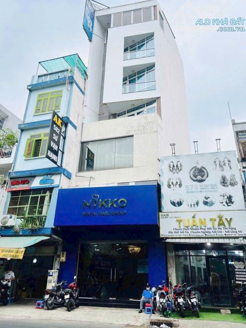 Mặt Tiền Sư Vạn Hạnh Q10 - Vị trí giao 3 tháng 2 ( xây dựng trệt 5 lầu ) Chỉ 20tỷ