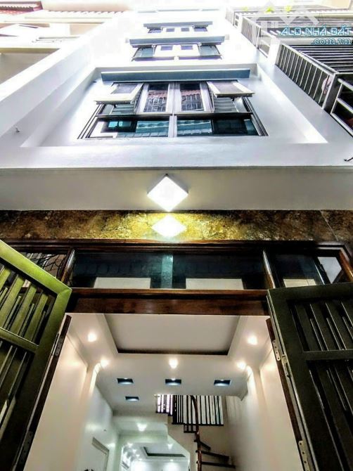 Hàng hiếm, căn 35m *4 tầng ngõ thông ôtô đỗ gần cách phố Bà Triệu Hà Đông chỉ hơn 100m