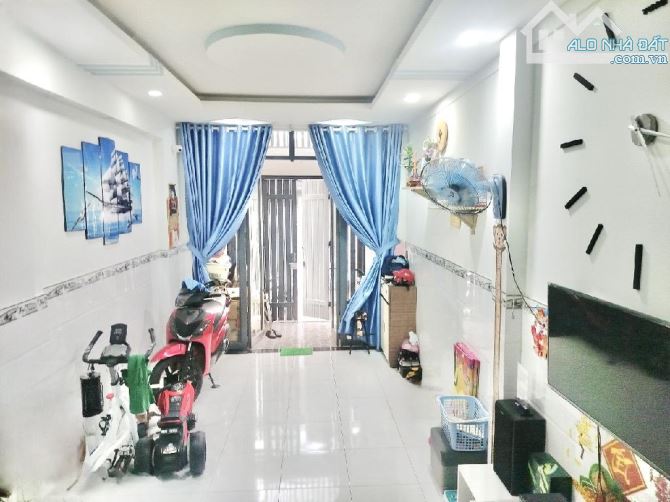 Bán nhà HXH đường Cống Lở, P15, quận Tân Bình. 51m2 x 2 tầng - 3.3 x 16. Giá 5tỷ05 TL