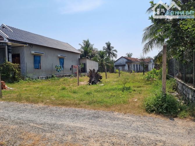 đất dân cắt bán 2 lô cạnh đường liên thôn Ninh An  Ninh Hòa