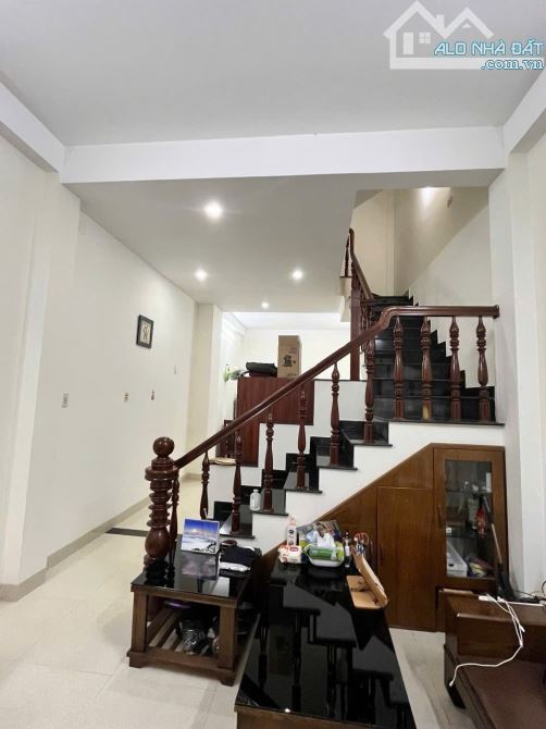 🔥🌸 Cần bán nhà 3 tầng Đường 8B, Hà Quang 2, Phước Hải, TP Nha Trang đối diện công viên