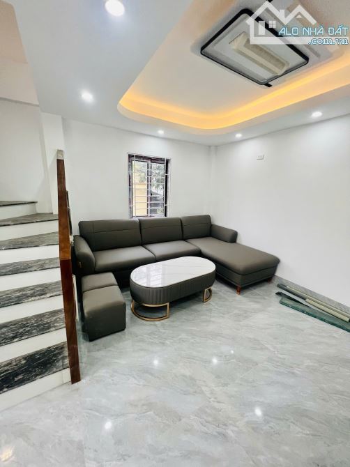 SIÊU PHẨM NHÀ CAO VIÊN,TRONG ĐÊ
