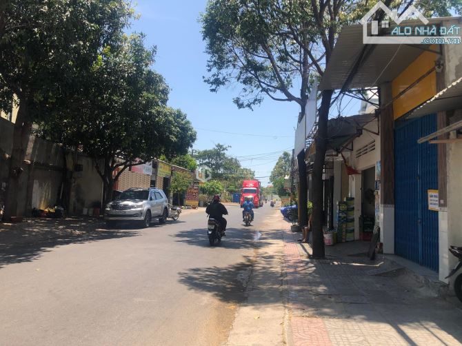 CẦN BNAS CĂN NHÀ MẶT TIỀN PHẠM VĂN NGHỊ PHƯỜNG THẮNG NHẤT VŨNG TÀU CHỈ 4.6 TỶ CÒN BỚT