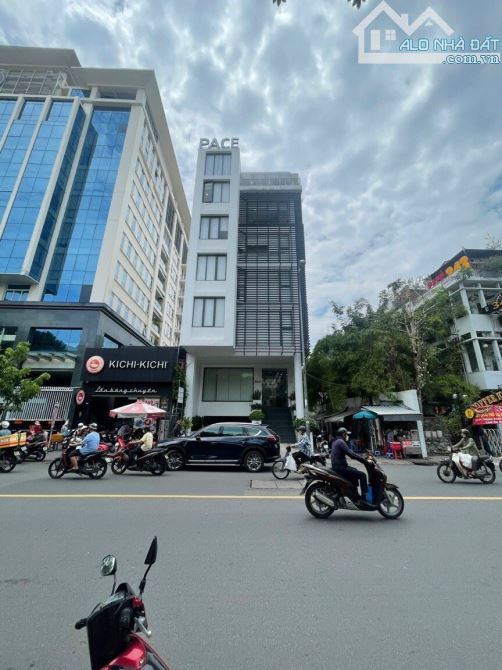 Bán nhà 7 tầng mặt tiền đối diện chợ Hàn, Sát phố Bạch Đằng, dòng tiền 90tr/th