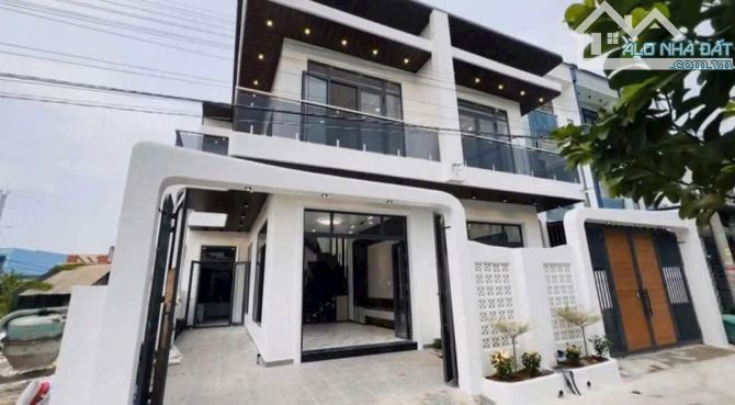 BÁN GẤP NHÀ 7x12M – NỞ HẬU 9M – BIỆT THỰ MINI GẦN TRUNG TÂM TP BIÊN HÒA , ĐỒNG KHỞI .