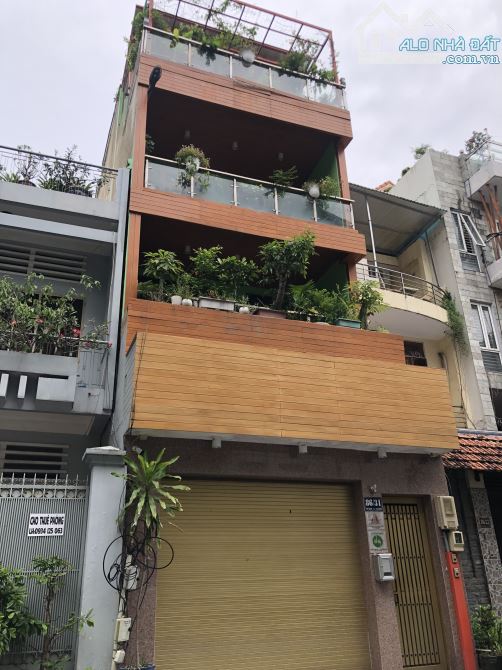 Bán nhà mặt tiền Đất Thánh - ngay Cư Xá Bắc Hải. DT: 4.2x27m, 3 tầng, giá chỉ 15.8 tỷ
