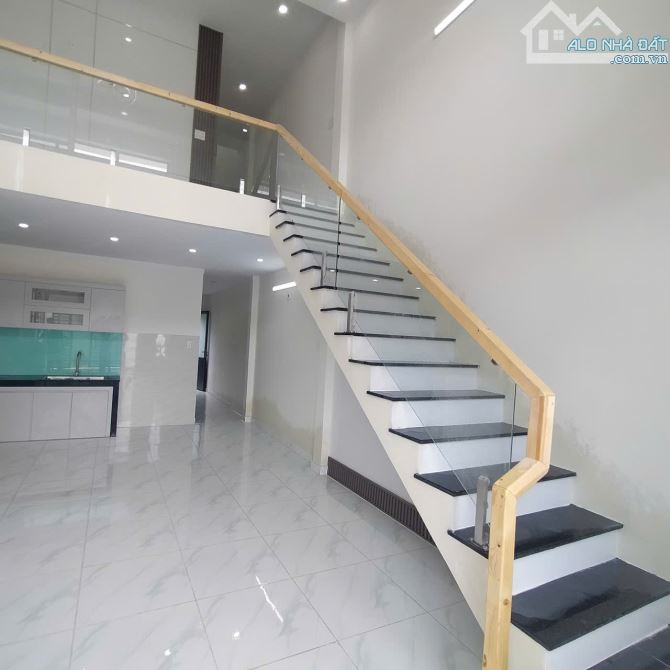CÓ NHÀ GÁC LỬNG 3PN THANH TOÁN 500 TRIỆU NHẬN NHÀ GIÁP BIÊN HOÀ