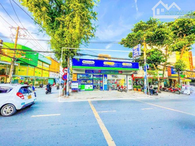 Cho thuê nhà góc 2 mặt tiền đường Tân Kỳ Tân Quý 13 x 15m Vị trí siêu đẹp VipVipVip