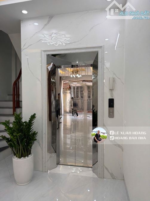 Nhà riêng 5 tầng tại Đường Nguyễn Chính, Tân Mai Có Thang Máy, Ô Tô Vào Nhà