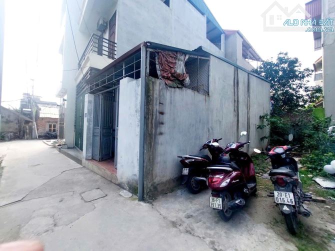 Bán nhanh mảnh đất tại xã Đặng Xá - Gia Lâm- Tặng nhà C4- Giá rẻ nhất khu vực